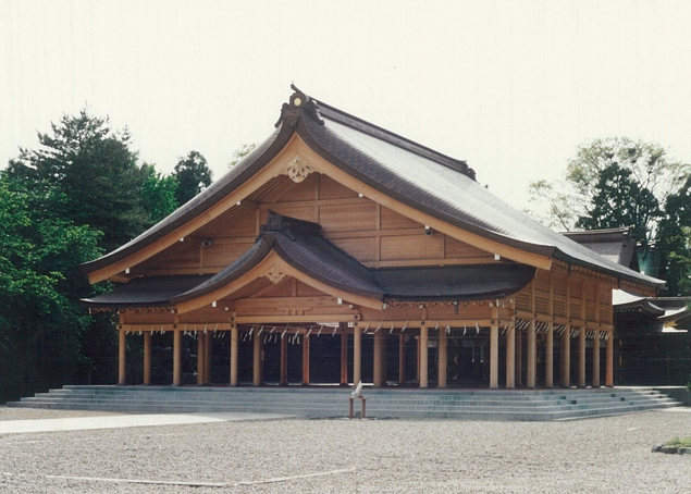 富山県護国神社 外拝殿